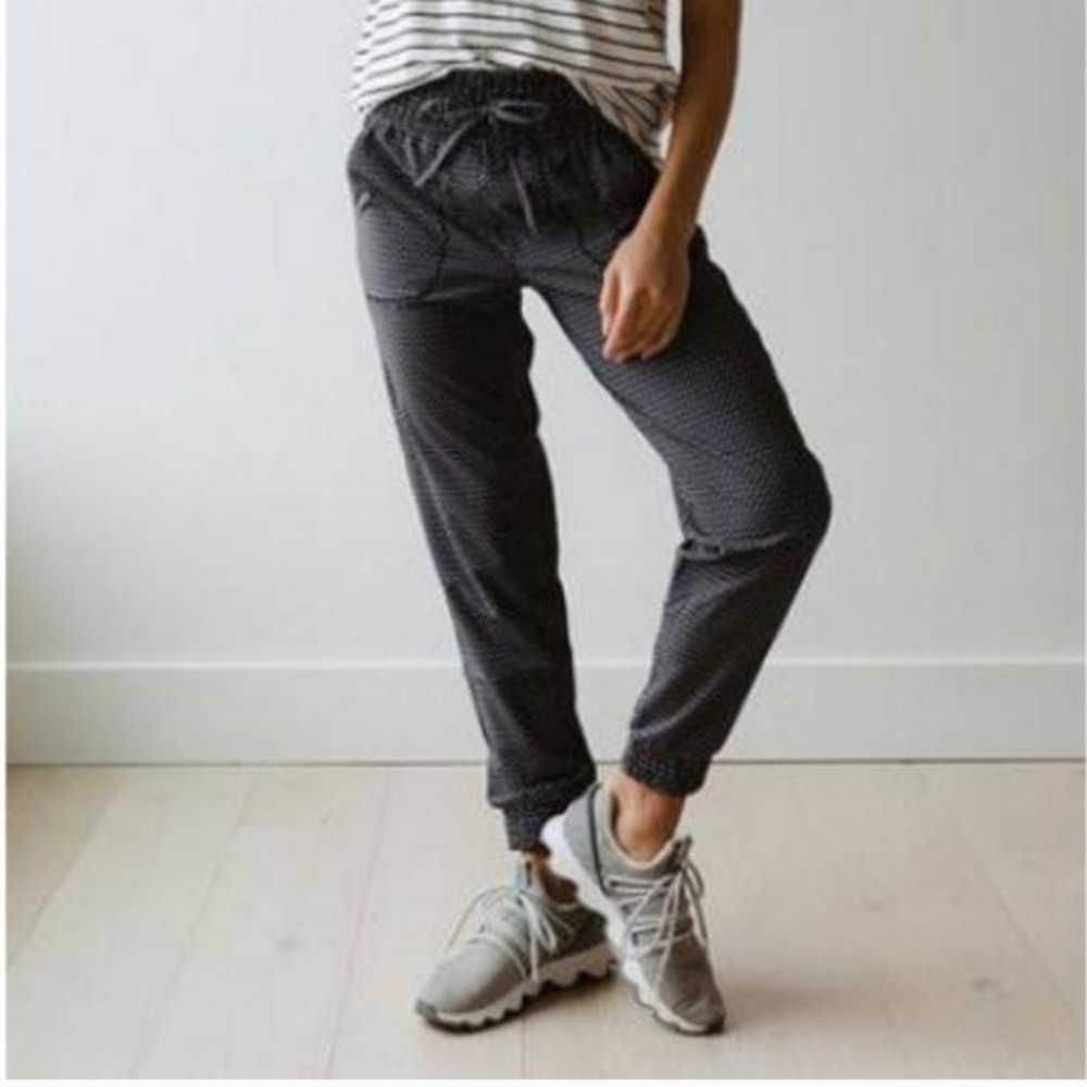 Albion Dash Destination Jogger Black Women's S Petite